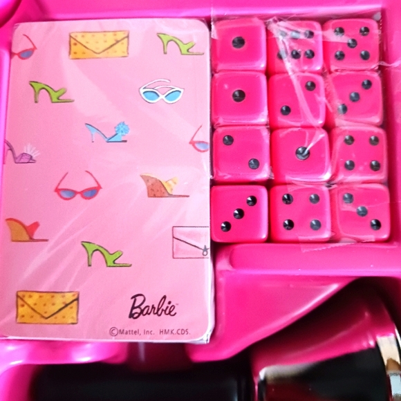 🎁 Gift Barbie Bunco Game Hallmark Set New from 2004 holiday - Picture 4 of 8